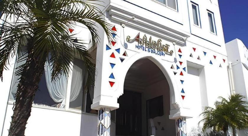Arabian Art Hotel & Gallery Onjuku Bagian luar foto